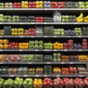 La UE prohíbe envases de plástico para frutas y hortalizas de menos de 1,5 kg a partir de 2030