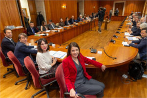 Galicia pondrá en marcha préstamos específicos y medidas de apoyo ante el impacto de los aranceles de EE.UU.