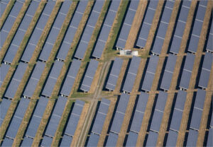 Luz verde de Bruselas cambios en el PEPAC: los sistemas agrovoltaicos podrán recibir PAC