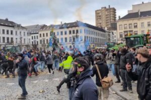 Hoy 10.000 agricultores protestan contra Von der Leyen