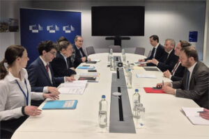 Planas pide en Bruselas excluir las importaciones con fitosanitarios prohibidos en la UE