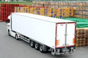 El camión, el transporte preferido por la exportación española de frutas y hortalizas