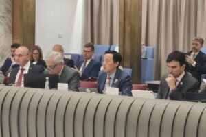 La FAO advierte de caída de rendimientos en 2026-2027 por escasez de fertilizantes ligada al Estrecho de Ormuz